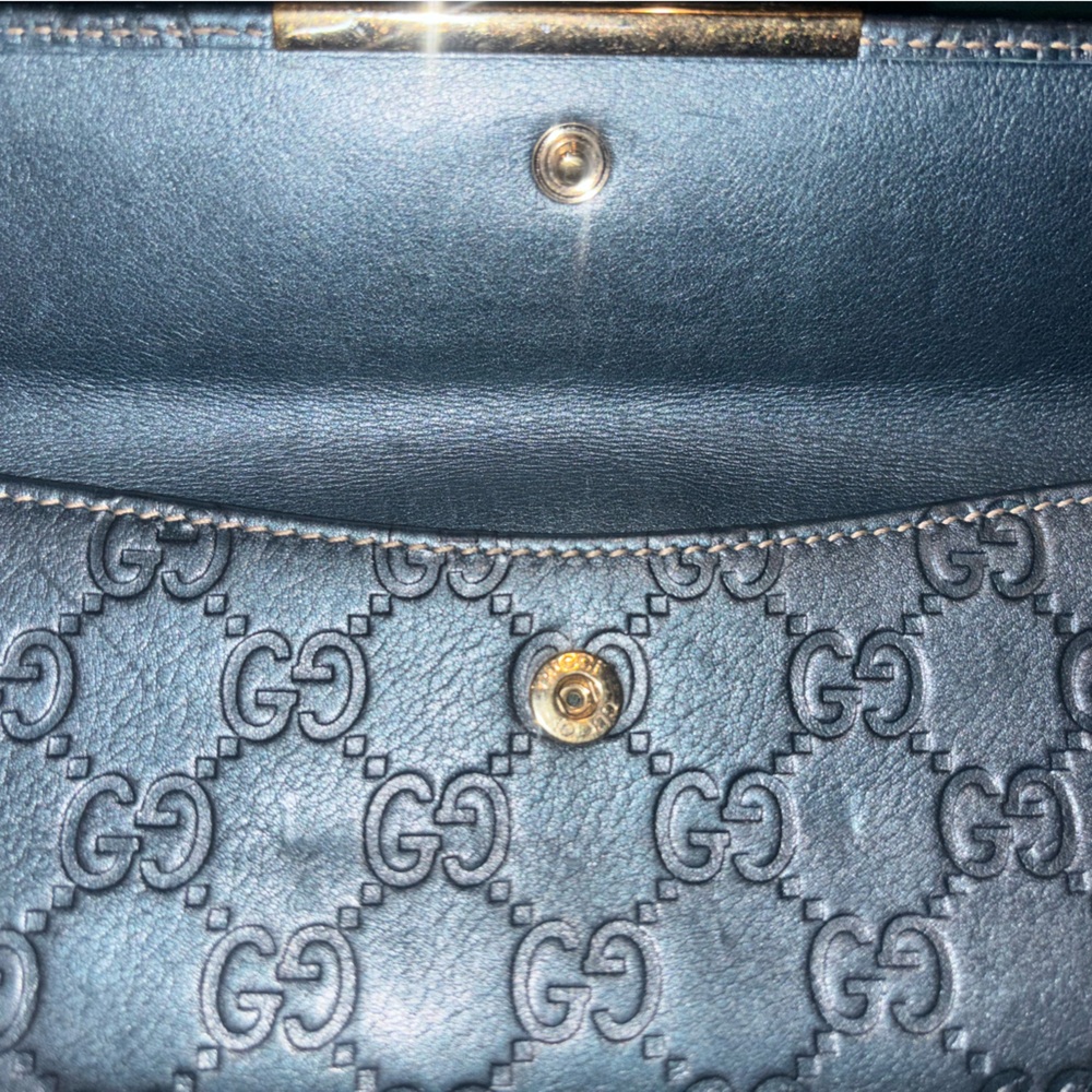 Gucci Blue Clutch with Iconic GG Monogram and Gold Hardware - Picture 3 of 10